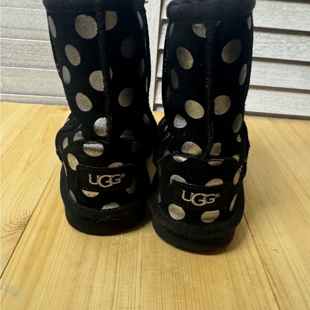 UGG Kids Classic Black Suede Silver Polka Dot Boots Toddler Girl Size 8 - Picture 4 of 8